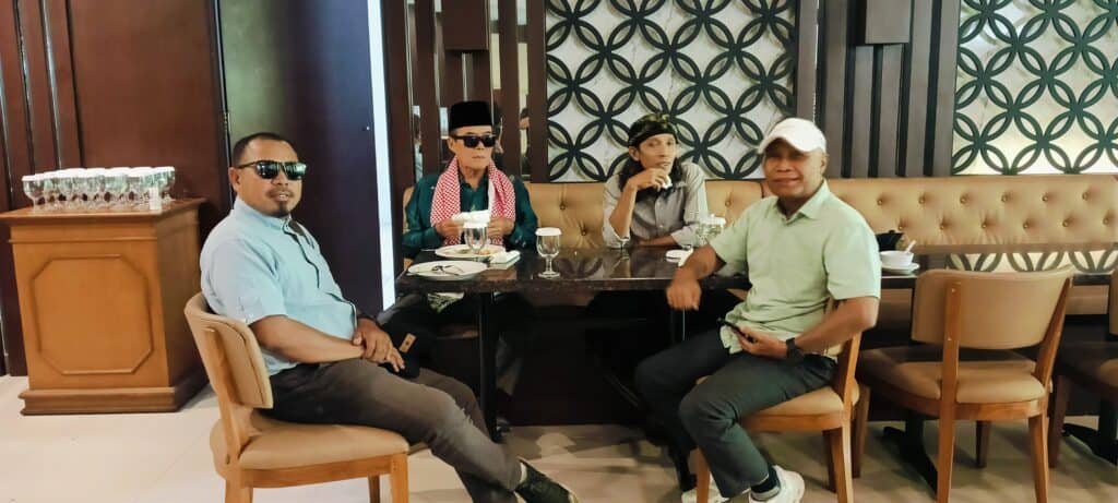 Sejarah itu perlu untuk diungkap sebagai sajian masa kini, belajar dari masa lalu, dan mempersiapkan buat masa depan.